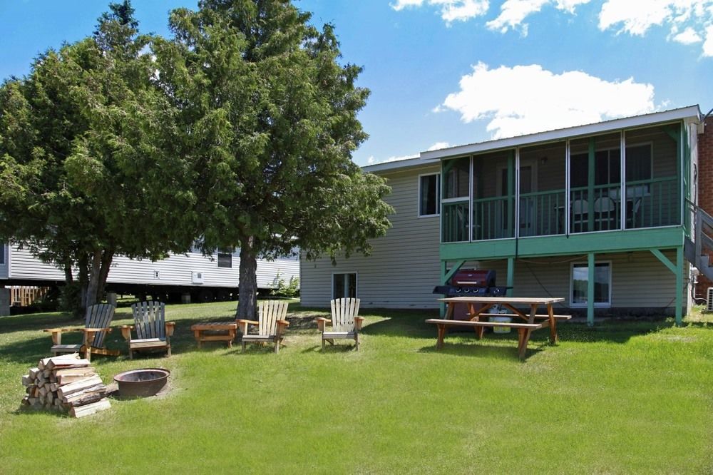 Sunny Hill Resort Barrys Bay Exterior photo